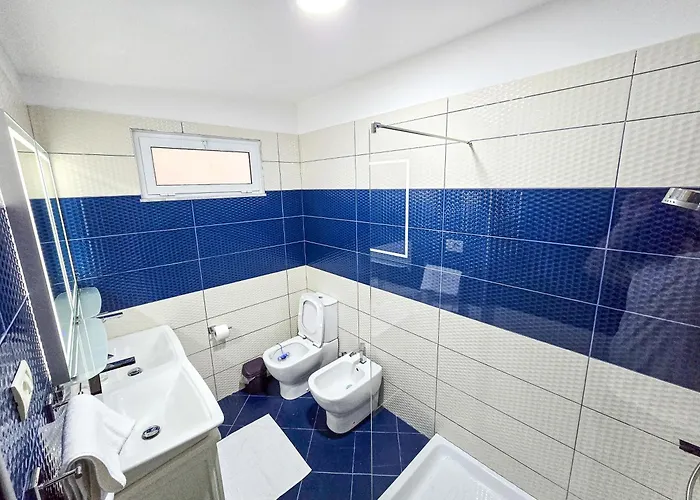 Lake Park 2br شقة