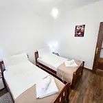 Lake Park 2br * تيرانا