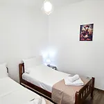 Lake Park 2br *
