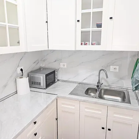 Lake Park 2br Апартаменты *