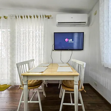 Апартаменты Lake Park 2br Тирана